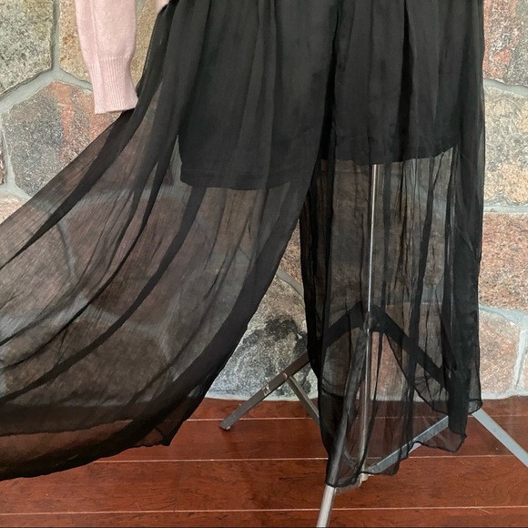 💍Sheer black culottes with 1/2 lining. - Picture 3 of 3